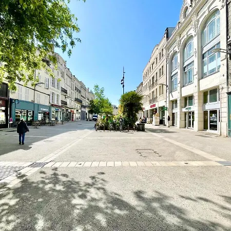 - Chez Coco - Duplex Apartment Niort
